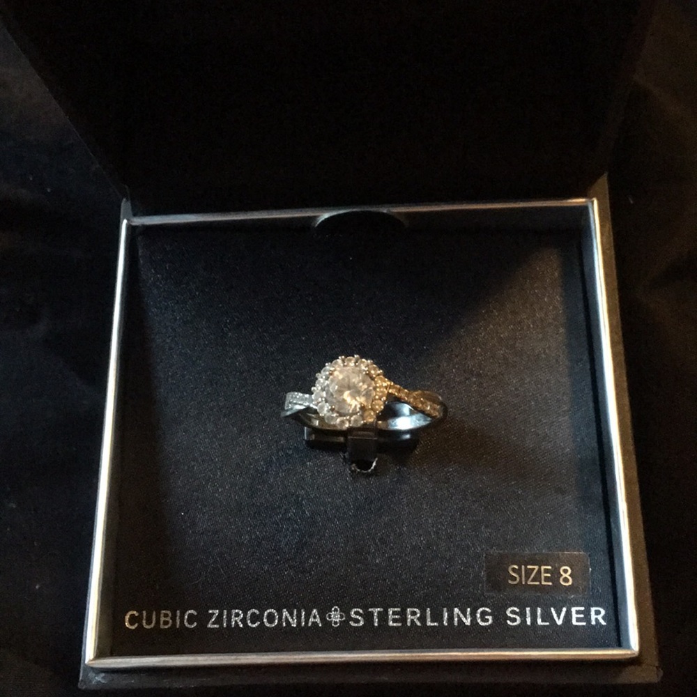 NEW - Primrose Ring - Size 8